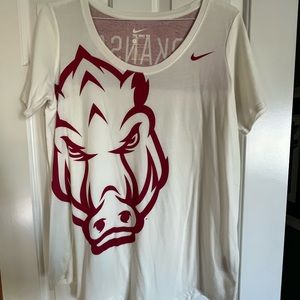 Nike Arkansas Razorback large tee